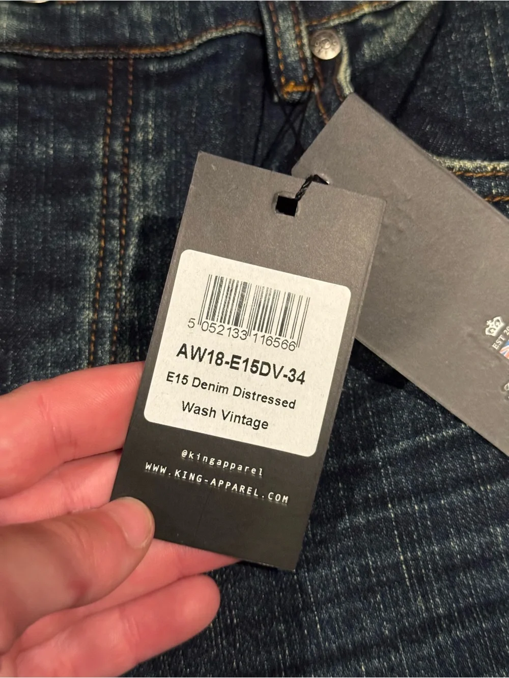 NWT King Apparel Distressed Dark Wash Denim Jeans Size 34